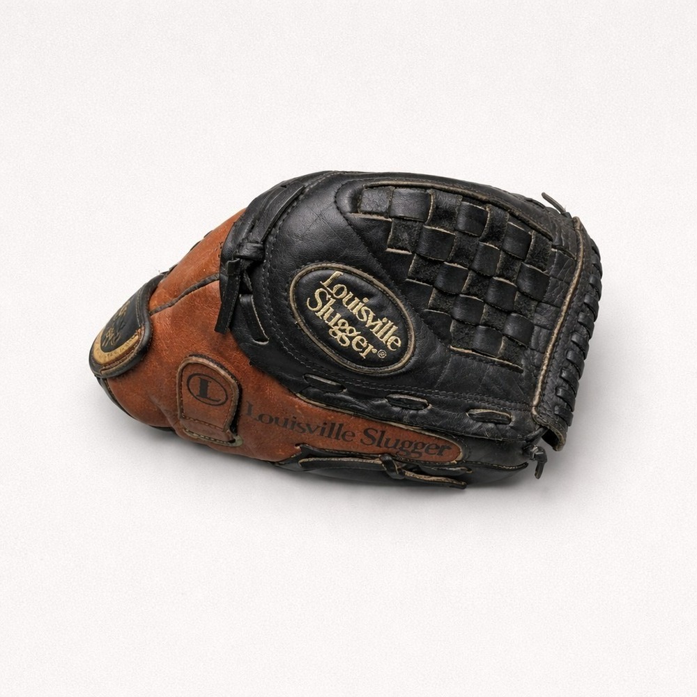 Louisville Slugger 12" FP1200P R Hand Throw Bruise Guard Fastpitch Adjustable